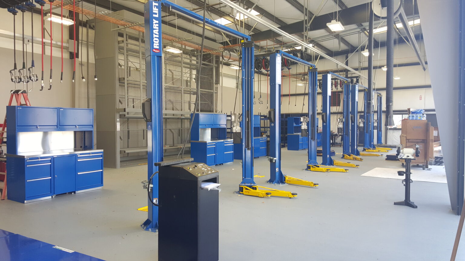 Project Management Edwards and Sons Automotive Equipment, Inc.